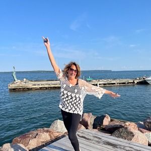 Meet your Posher, Eldene